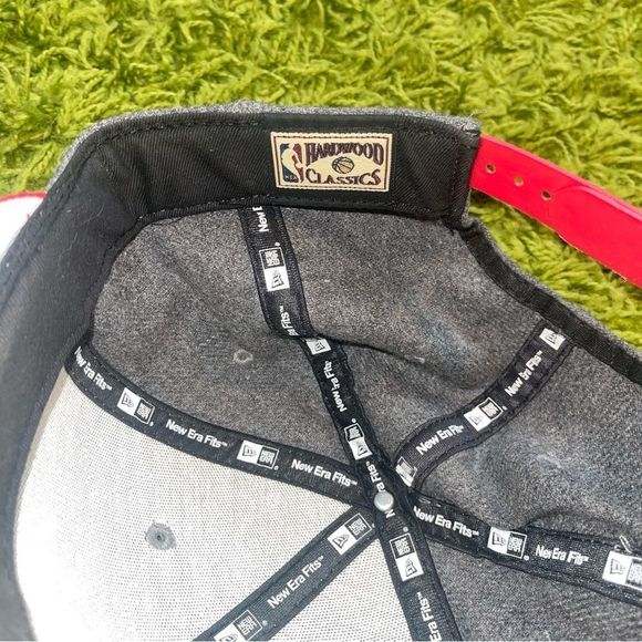 NBA Chicago Bulls Hardwood Classic New Era SnapBack - Picture 2 of 6